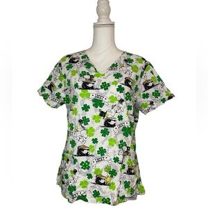 Peanuts Snoopy St. Patrick’s Day Shamrock Nursing Medical Scrub Top Women’s Med